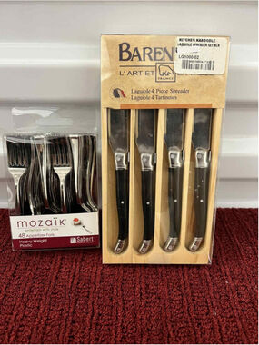 4-Piece Spreader Knife Set & Mozaïk 48 Appetizer Forks New Holiday Kitchen